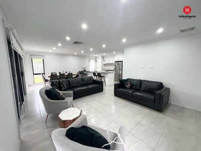 31 Regentville Drive, Elizabeth Hills