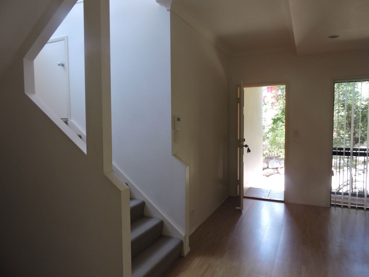 2 / 68 Armadale Street, St Lucia