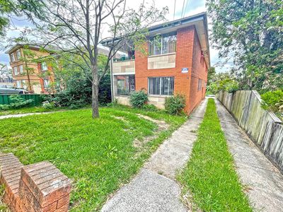 2 / 6 Shadforth Street, Wiley Park