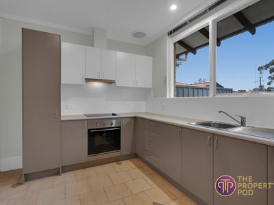 10 / 49 Foss Street, Bicton