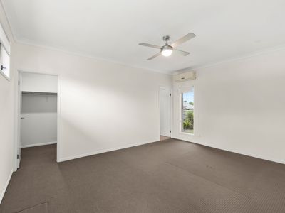 9 Scenic Crescent, Coomera