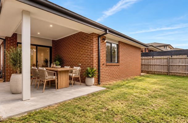 40 Vermilion Drive, Greenvale