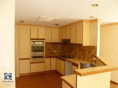 2 Wendy Court, Rochedale South