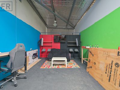 1 / 27 Mordaunt Circuit, Canning Vale