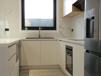 2 / 155 Ballarat Road, Maidstone
