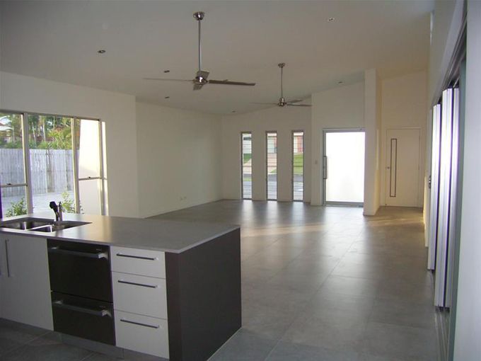 1 / 7 Greygum Court, Mooloolaba