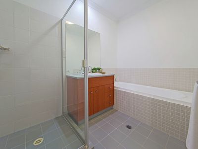11 Mossvale Drive, Wakerley