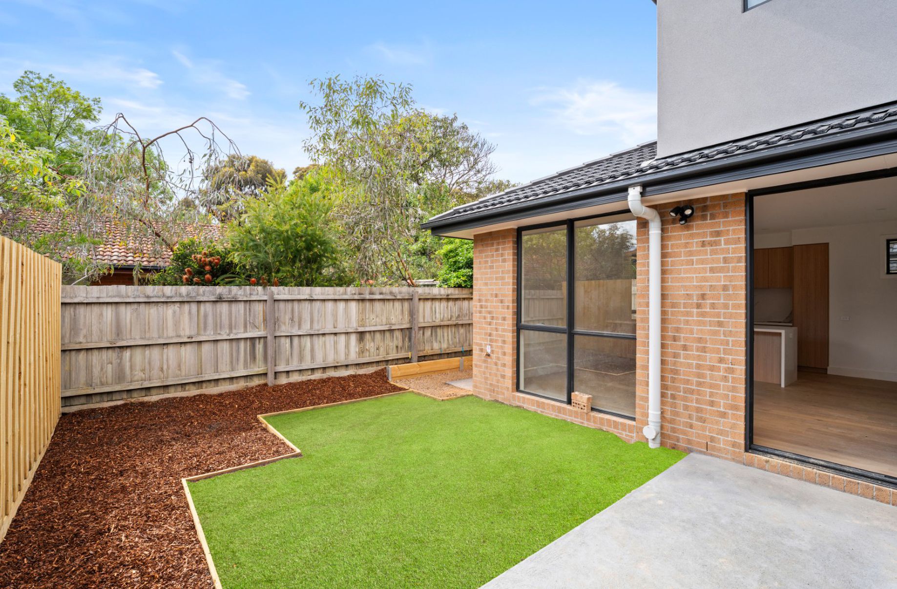 6 / 7-9 Barter Crescent, Forest Hill