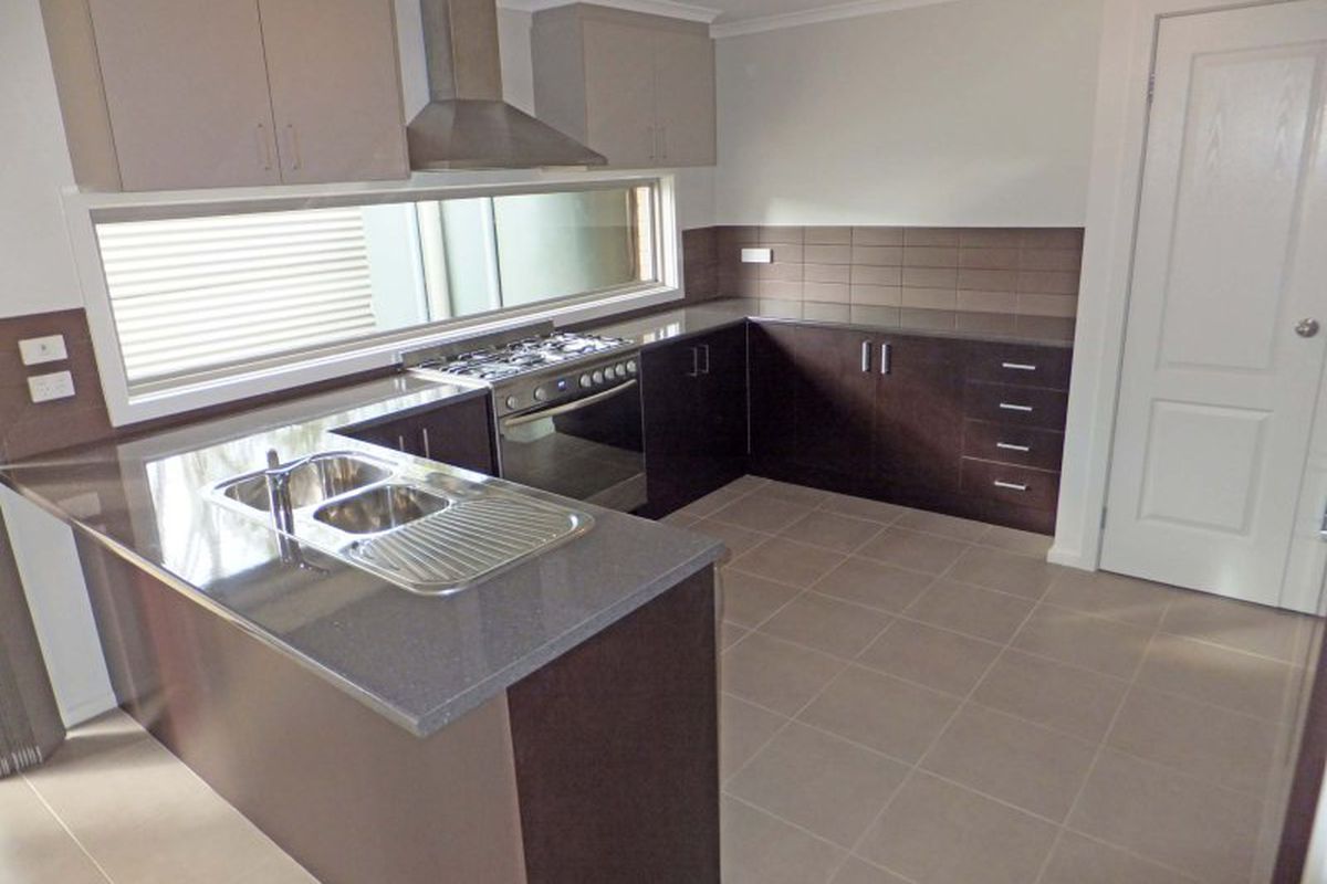 5 / 6 Tweddle Street, Kyabram