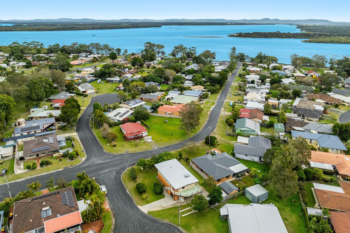 25 Loxton Avenue, Iluka