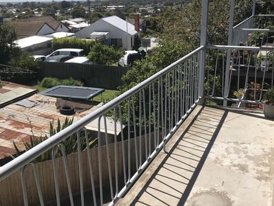 6 / 3 East Court, Newcomb
