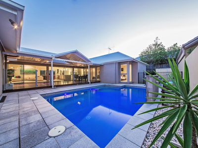 8 Watervale Pde, Wakerley
