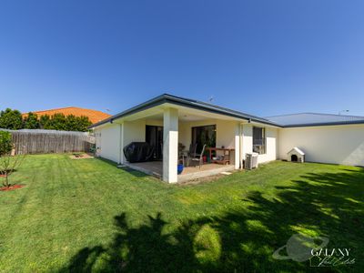 4 Betty Close, Coral Cove