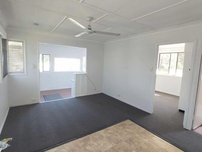 2 / 4 Gibson Street, Beachmere