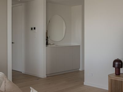 403 / 10 Railway Terrace, Mile End