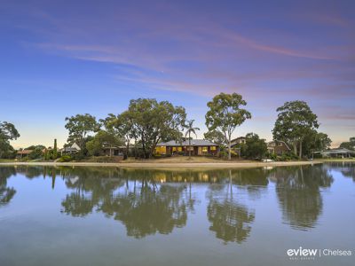 16 Nanda Court, Patterson Lakes