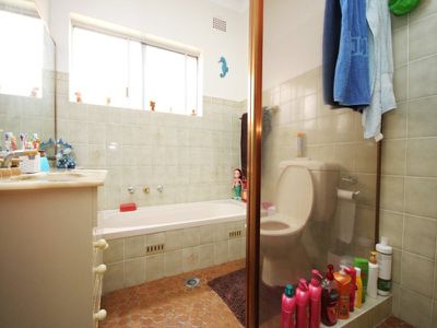 14 Bungalow Road, Roselands