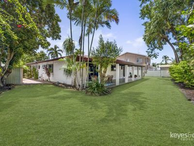 9 Wistaria Court, Annandale