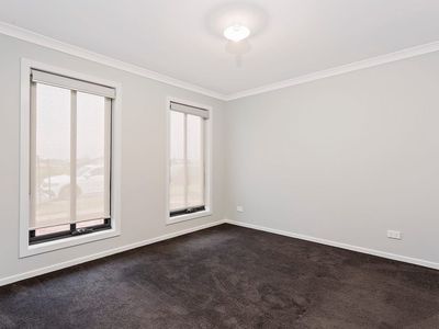 5 Mansfield Drive , Werribee