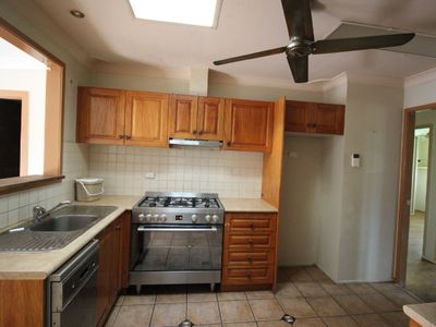 5 Cox Parade, Mount Warrigal