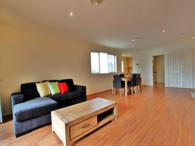 10 / 19 Cambridge Street, Box Hill