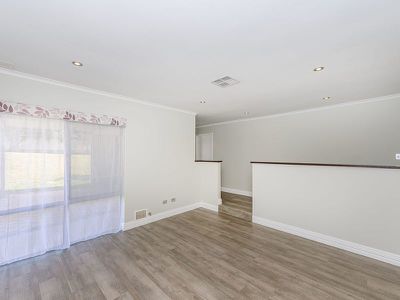 21 Stawell Way, Padbury