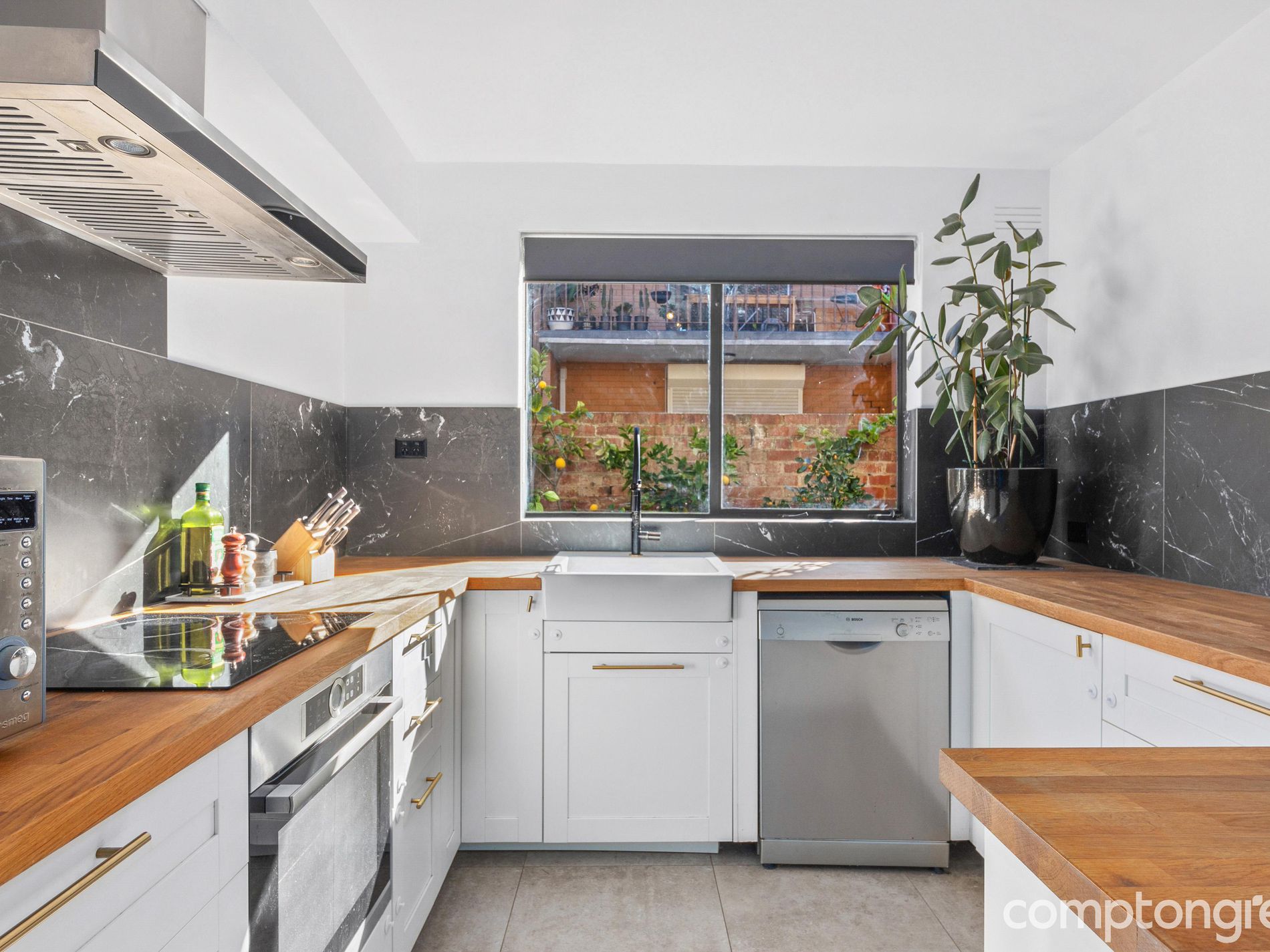 2 / 70 Droop Street, Footscray