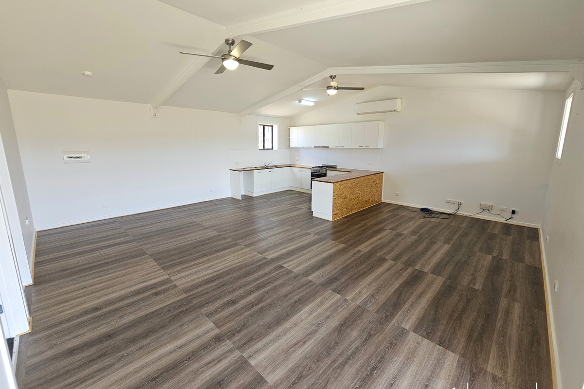 100 Stewart Road, Carag Carag