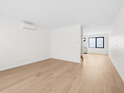 4 / 92 Roberts Street, West Footscray