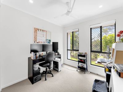 26 Bottle Brush Circuit, Coomera