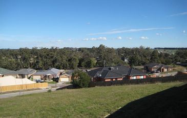 38 Portchester Boulevard, Beaconsfield