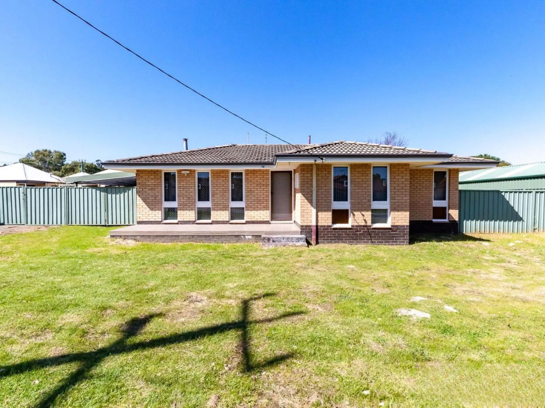 16 Devonshire Tce, Armadale