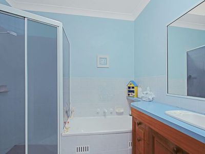 6 Linden Way, Mollymook