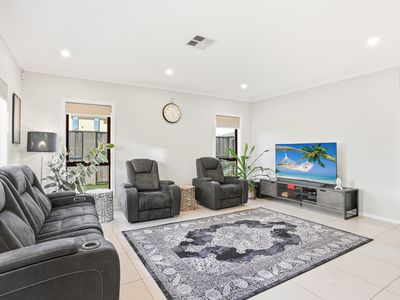 2 Macadamia Street , Marsden Park