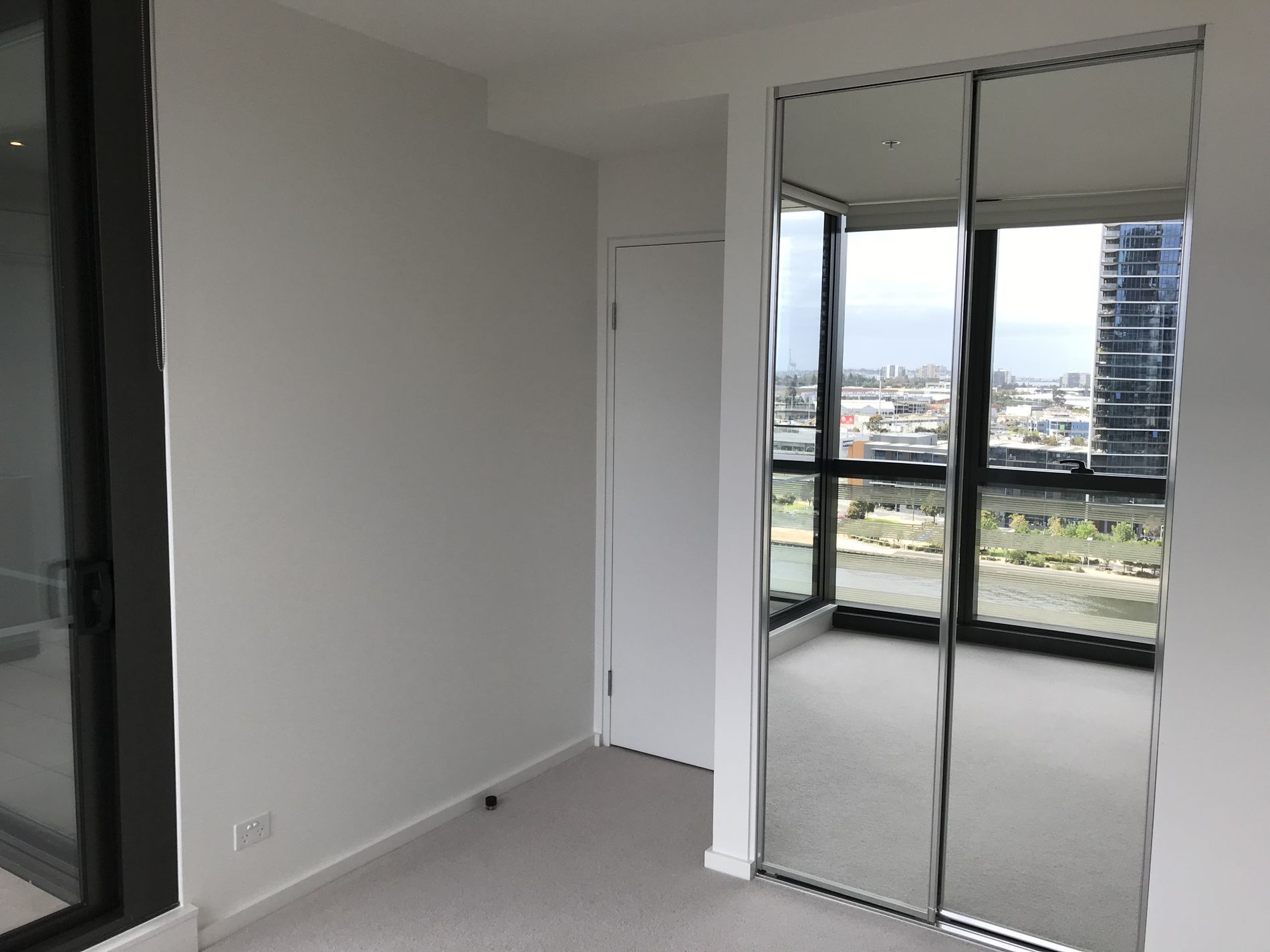 1107N / 883 Collins Street, Docklands