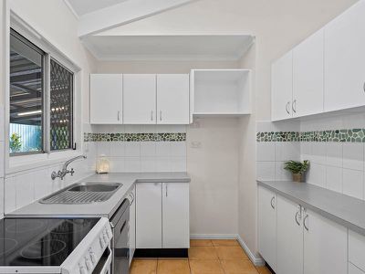 16 Crestview Street, Loganlea