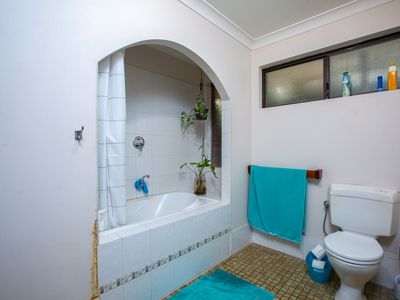 5 Powell Court, Withers