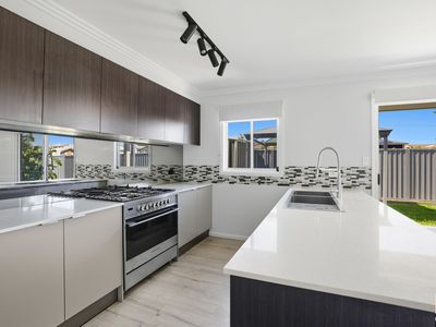 8A Yellawa Close, The Entrance North