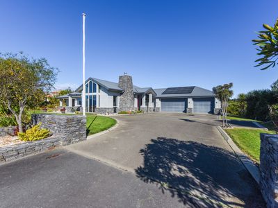 13 Redmill Road, Redwood Valley