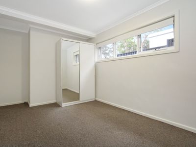 2 / 36 Grandview Crescent, Lugarno