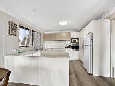 73 King Albert Avenue, Tanilba Bay