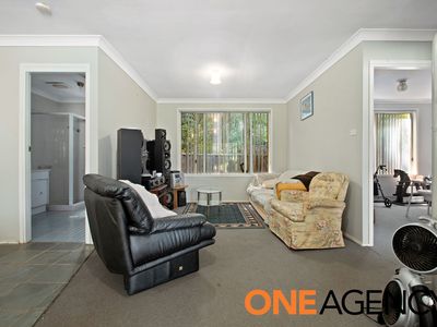 1 Clarendon Crescent, Basin View