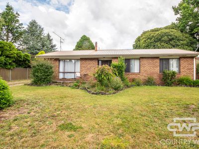 147 Malpas Street, Guyra