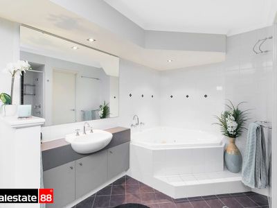 6 Boans Lane, East Perth