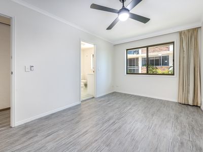 7 / 17 Riverview Parade, Surfers Paradise