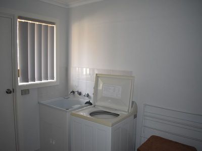 4 / 1 Fifth Street, Millicent