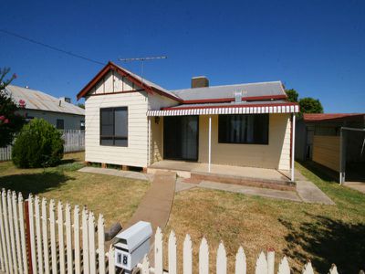 18 LAIDLAW STREET, Boggabri