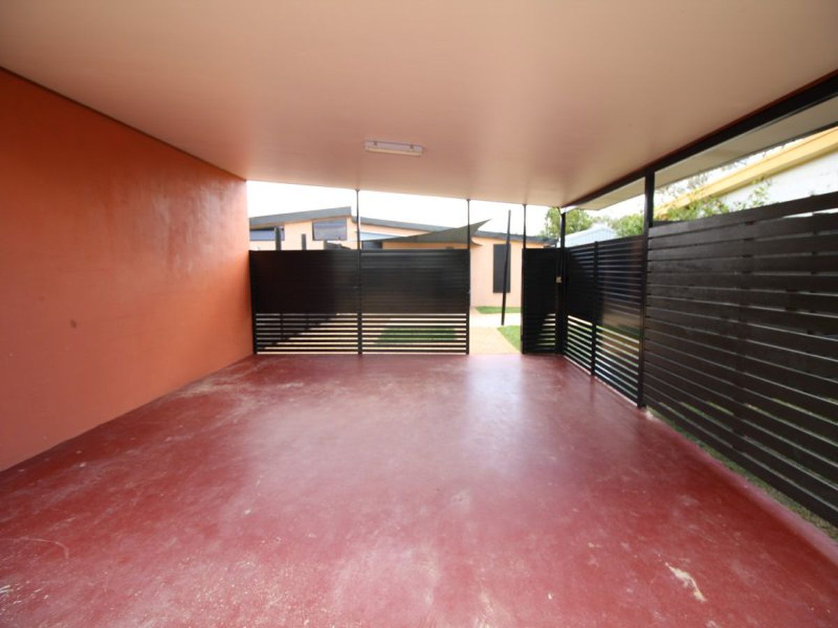 2 / 4 Grau Street, Atherton