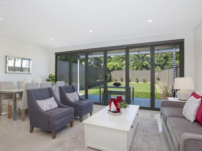 2 Mercer Crescent, Beverly Hills