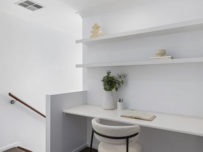 8 Worchester Crescent, Wakerley